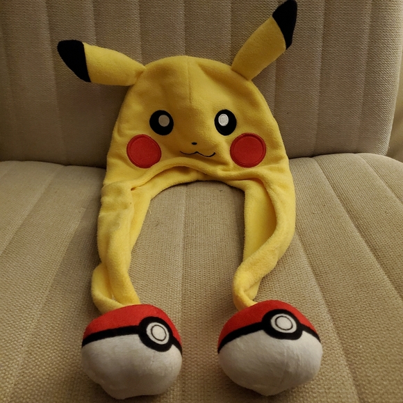 Pikachu Beanie - Picture 1 of 2